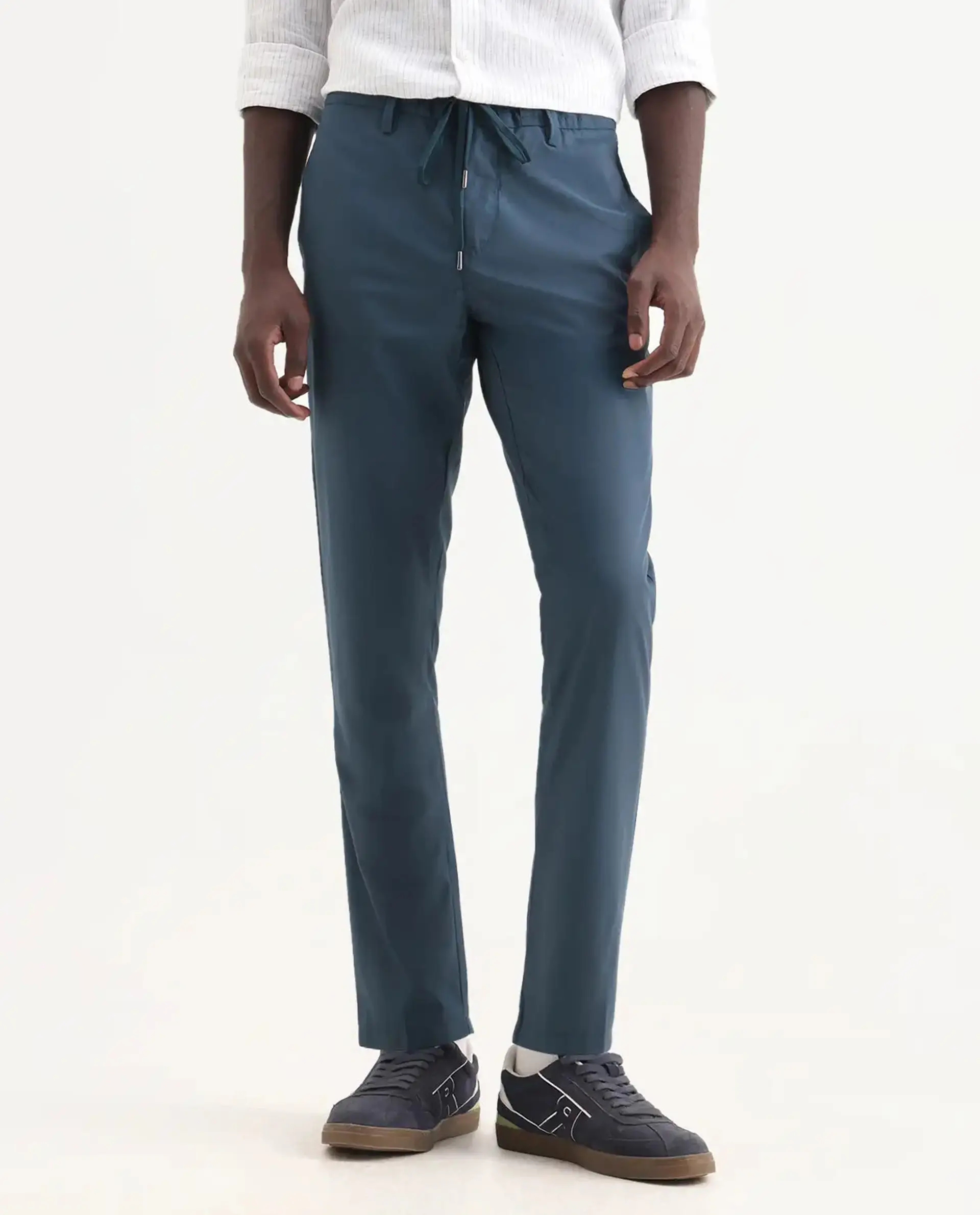 Rare Rabbit Men's Aux Green Polyester Plain Regular Fit Trouser - Image 10