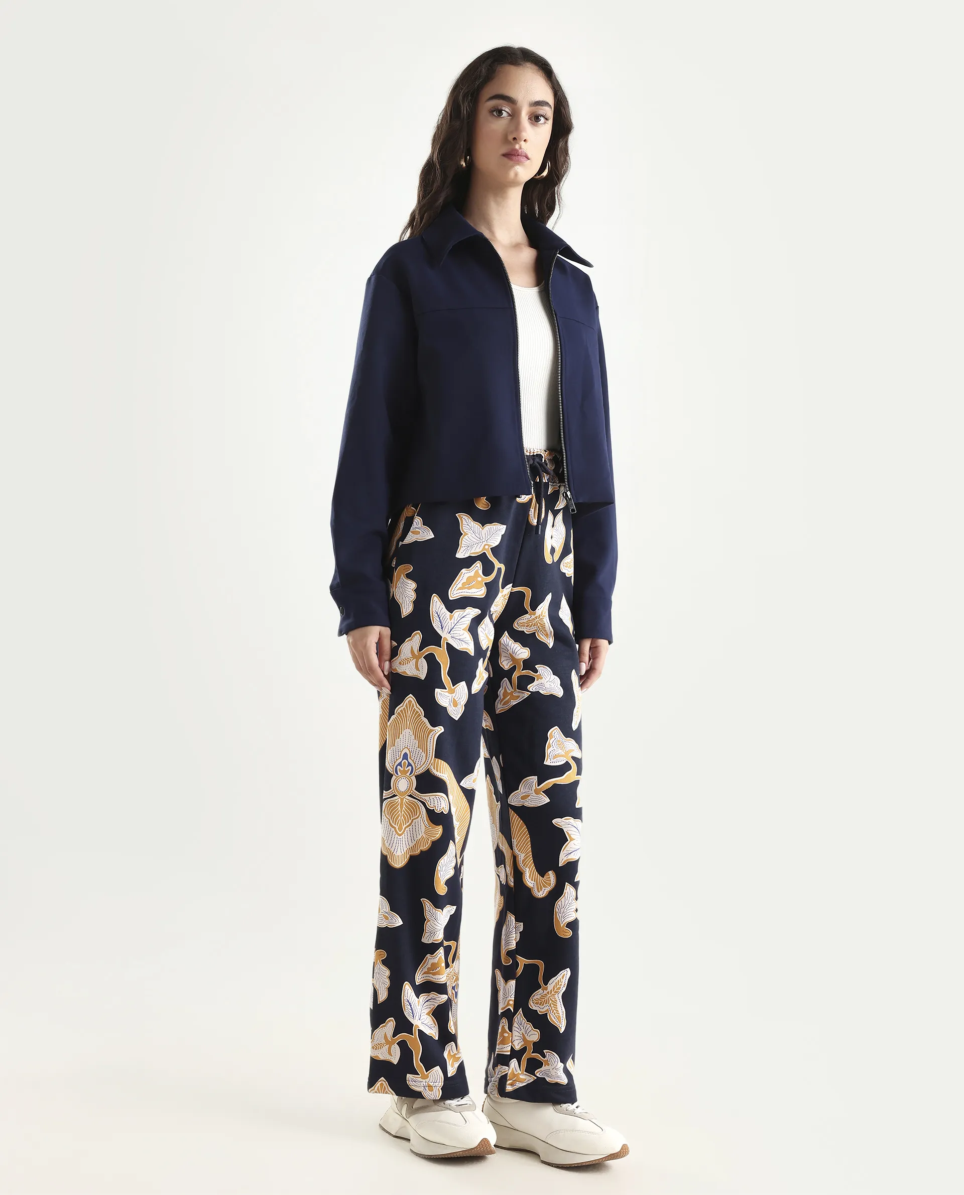 Rareism Women's Bogota Navy Cotton Abstract Print Ankle Length Relaxed Fit Track Pant - Image 6