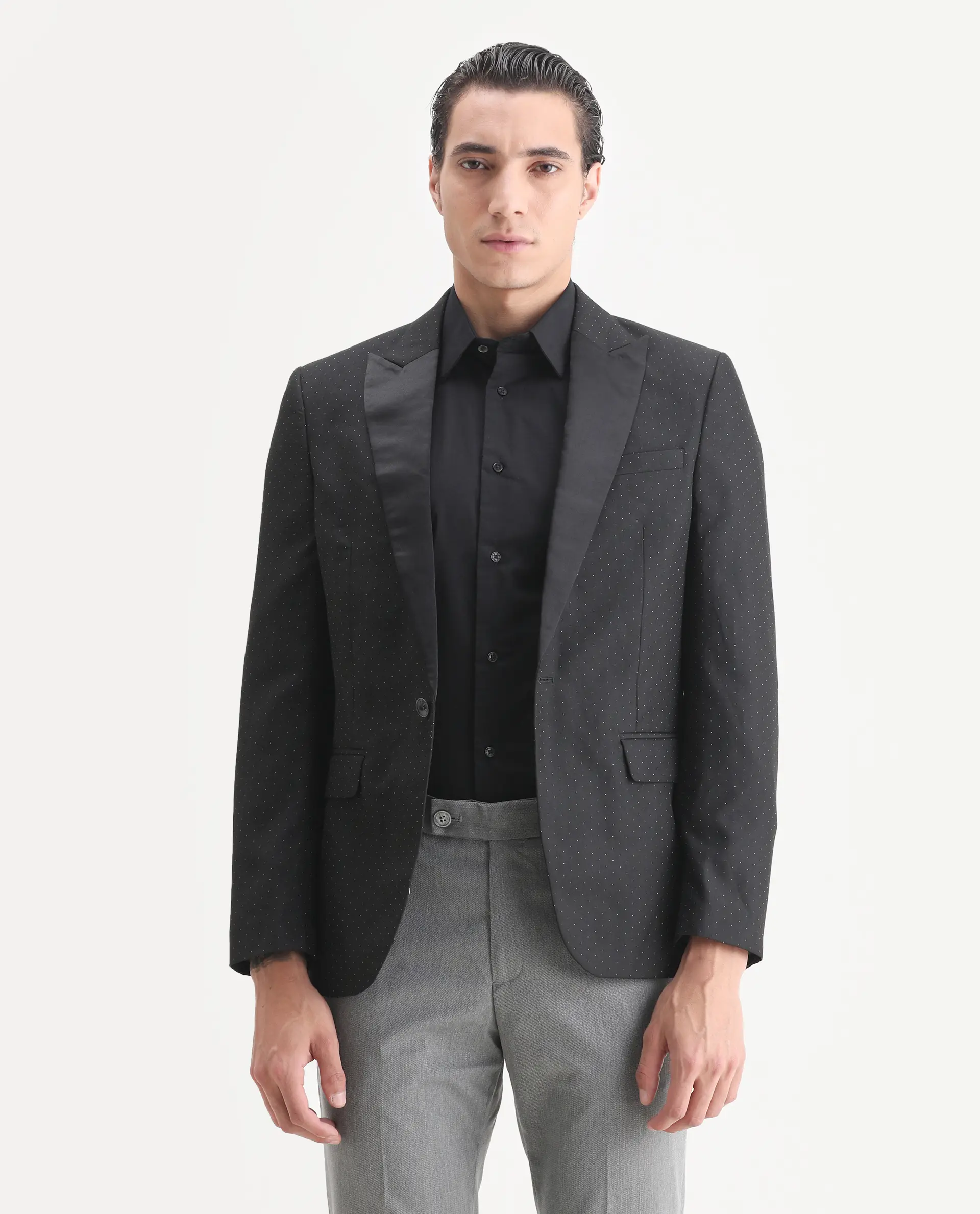 Rare Rabbit Men's Digby Black Polyester Plain Tailored Fit Full Sleeve Lapel Neck Blazer - Image 4