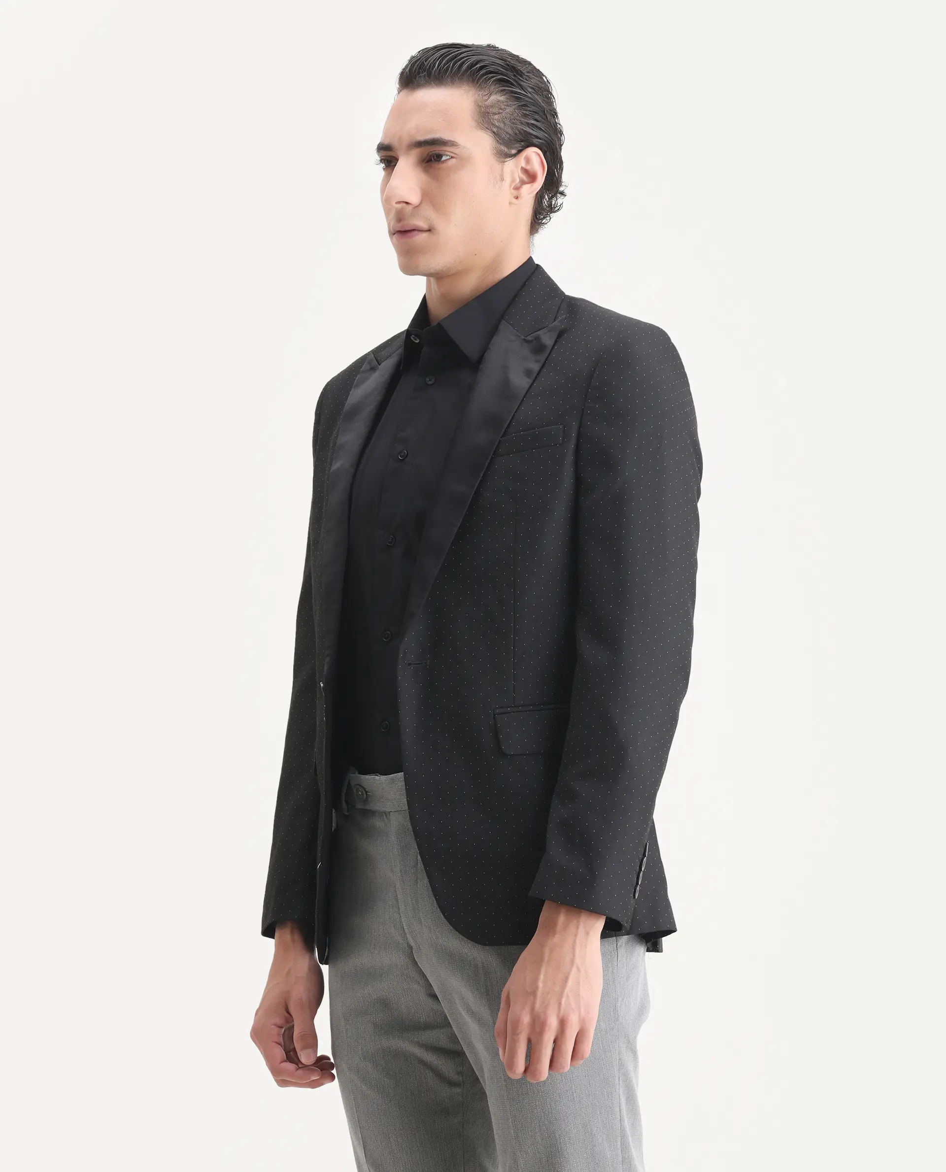 Rare Rabbit Men's Digby Black Polyester Plain Tailored Fit Full Sleeve Lapel Neck Blazer - Image 5