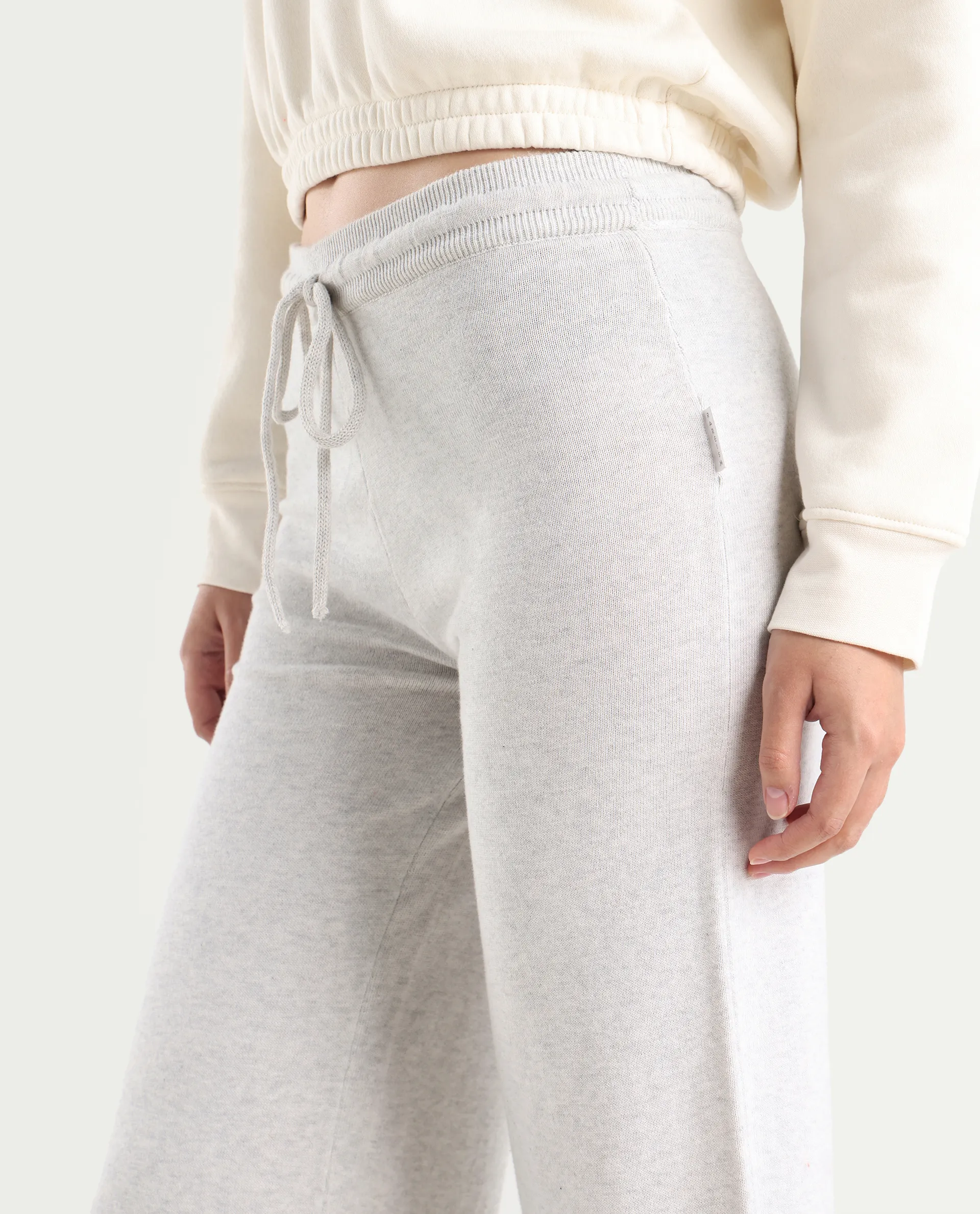 Rareism Women's Finn Track Offwhite Cotton Plain Ankle Length Flared Track Pant - Image 4